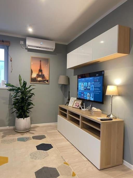 Premium Appartment In Onesti Eksteriør bilde
